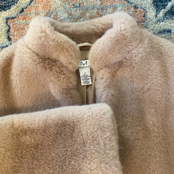 Magaschoni Size Small dusty rose Faux Fur jacket - Picture 3 of 6